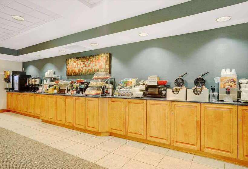 ホテル Wingate By Wyndham Fargo