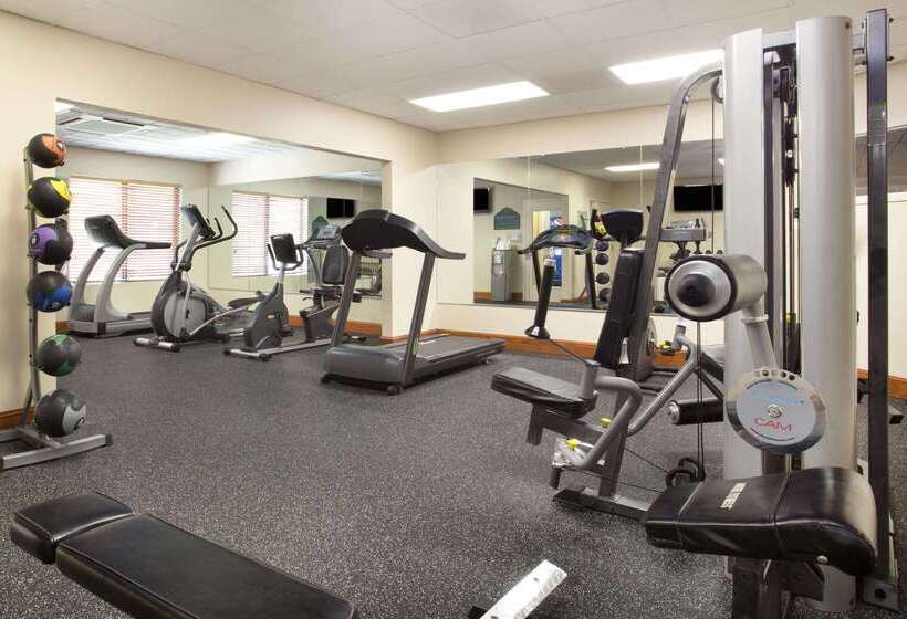 فندق Wingate By Wyndham Garner/raleigh South