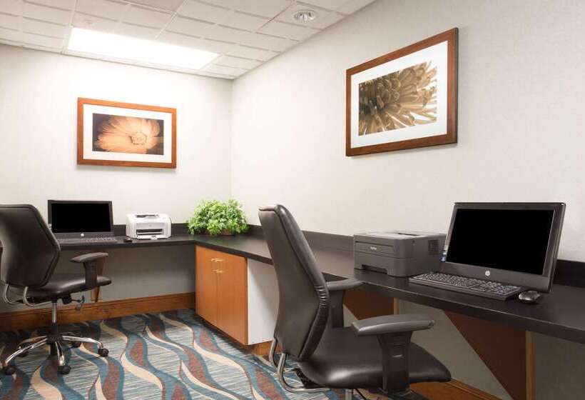 فندق Wingate By Wyndham Garner/raleigh South