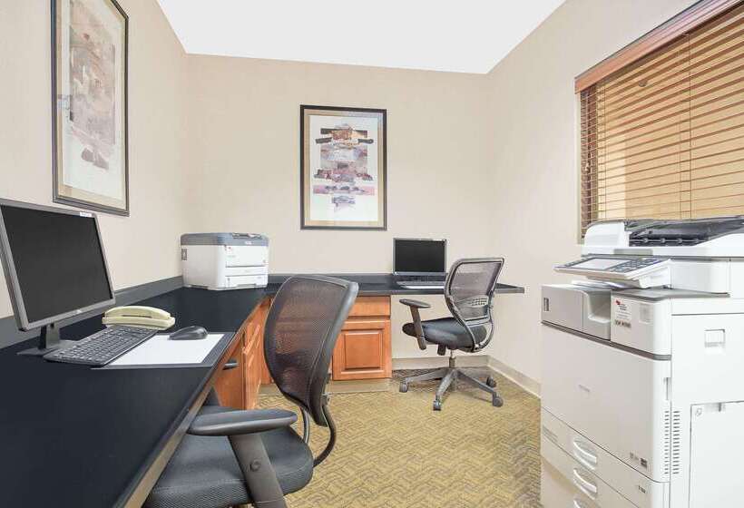 فندق Wingate By Wyndham Green Bay