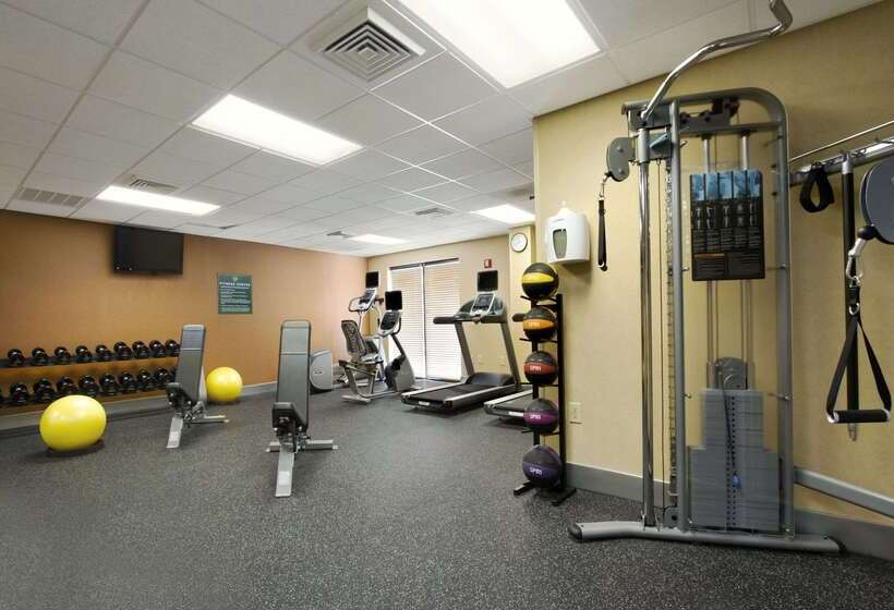 هتل Spark By Hilton Greensboro