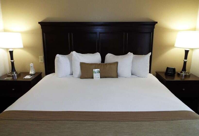 בית מלון כפרי Spark By Hilton Greensboro