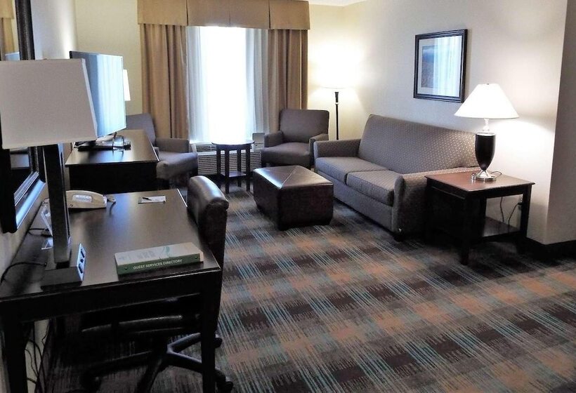 בית מלון כפרי Spark By Hilton Greensboro