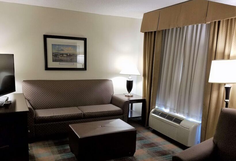 هتل Spark By Hilton Greensboro