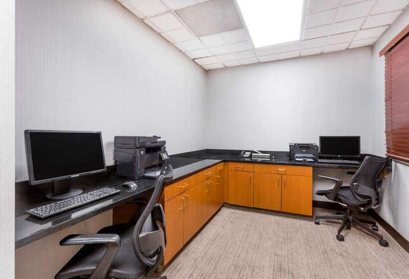 ホテル Wingate By Wyndham Greenville Airport