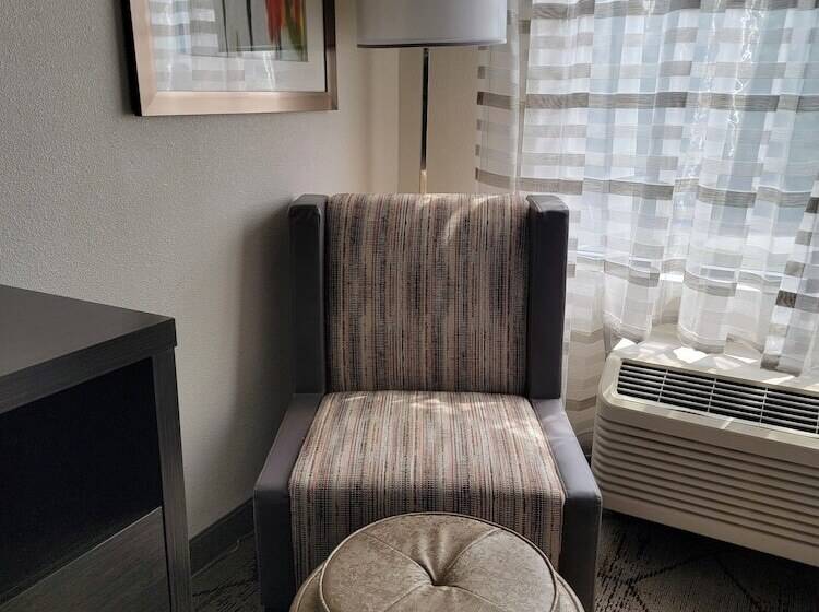 ホテル Wingate By Wyndham Greenville Airport