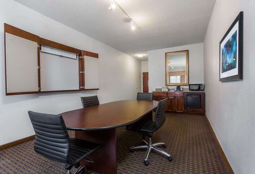 Отель Wingate By Wyndham High Point