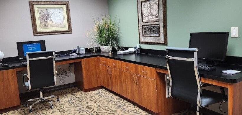 ホテル Wingate By Wyndham Houston / Willowbrook