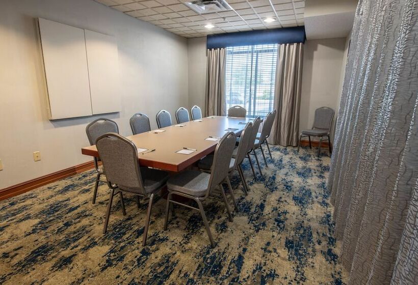 فندق Wingate By Wyndham Indianapolis Airport Plainfield