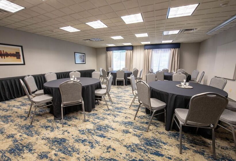 فندق Wingate By Wyndham Indianapolis Airport Plainfield