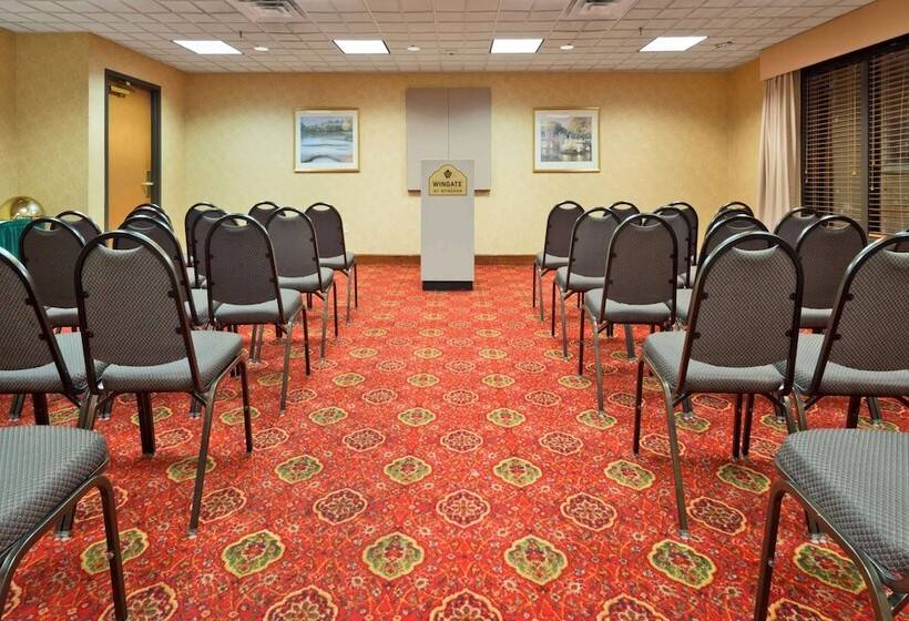 ホテル Wingate By Wyndham Montgomery