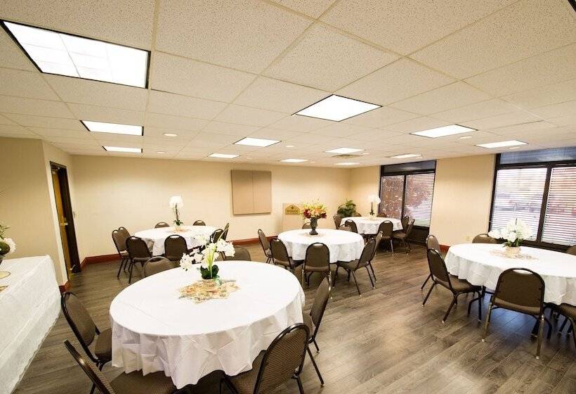 ホテル Wingate By Wyndham Montgomery