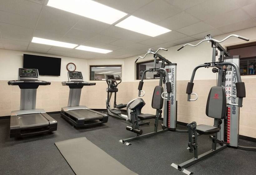 ホテル Wingate By Wyndham Montgomery