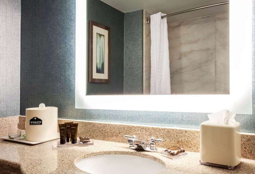 בית מלון כפרי Wingate By Wyndham   Orlando International Airport  Free Hot Breakfast