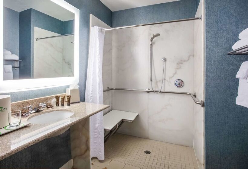 בית מלון כפרי Wingate By Wyndham   Orlando International Airport  Free Hot Breakfast