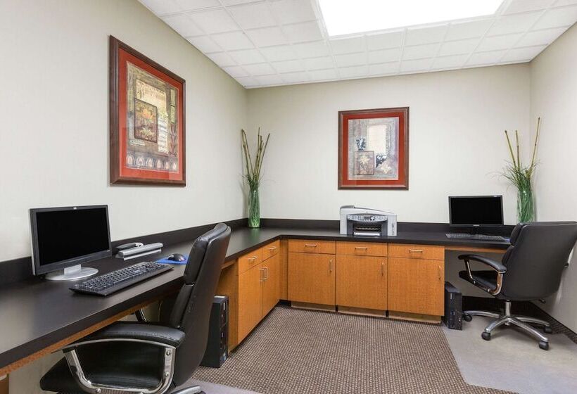 فندق Wingate By Wyndham West Monroe