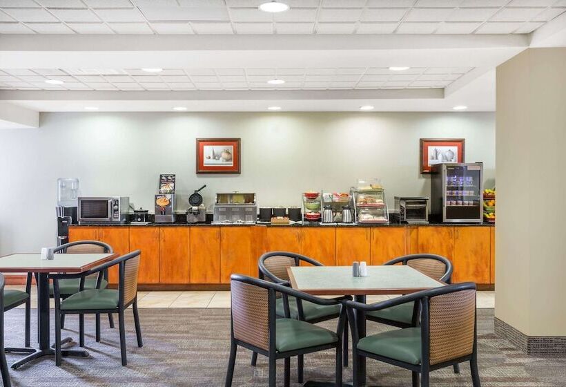 فندق Wingate By Wyndham West Monroe