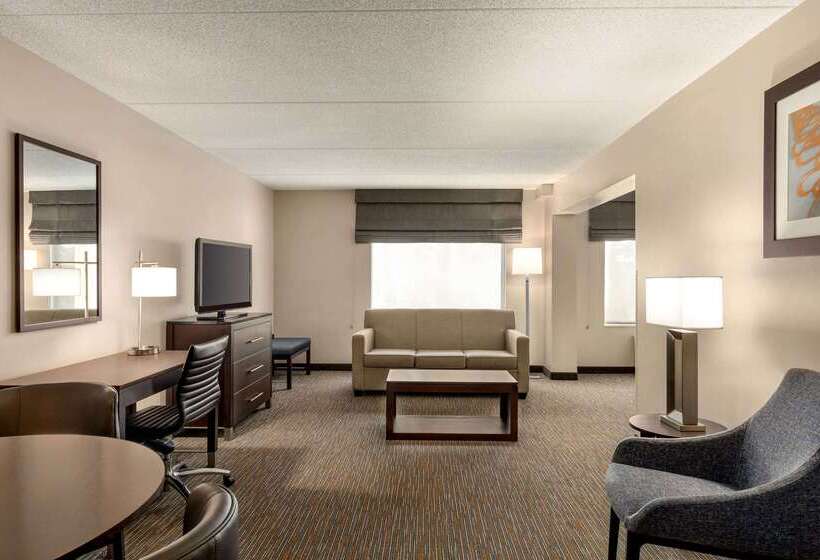 هتل Wingate By Wyndham Wilmington