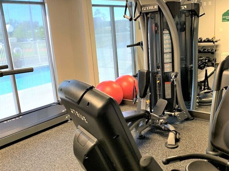 בית מלון כפרי Wingate By Wyndham Wilmington