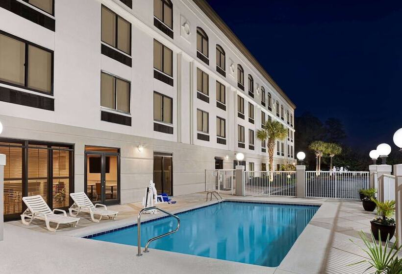 בית מלון כפרי Wingate By Wyndham Wilmington