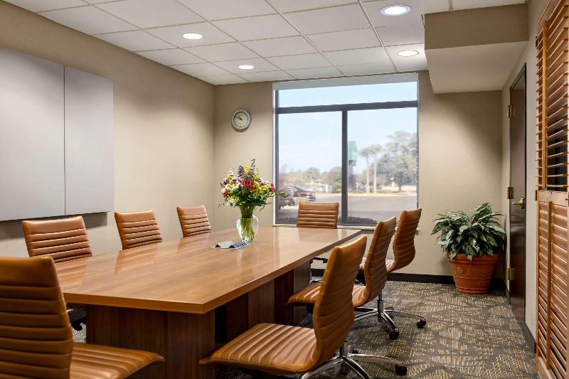 هتل Wingate By Wyndham Wilmington