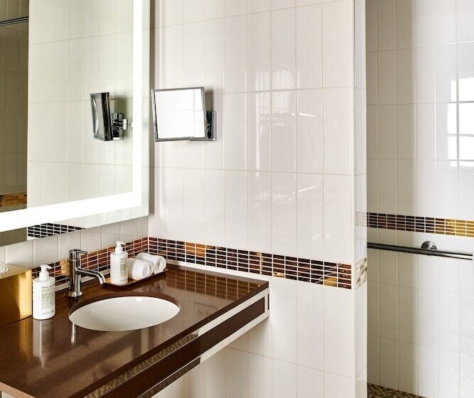 Отель Ziggy Los Angeles