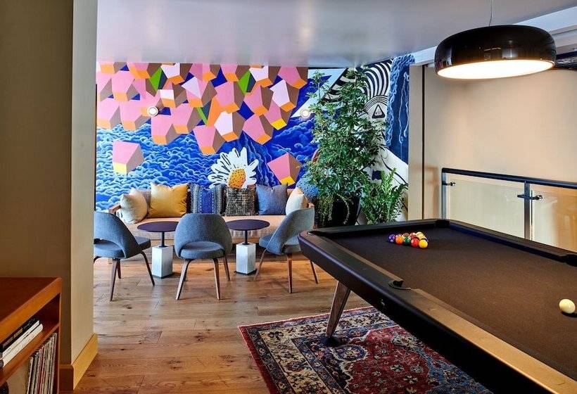 Отель Ziggy Los Angeles