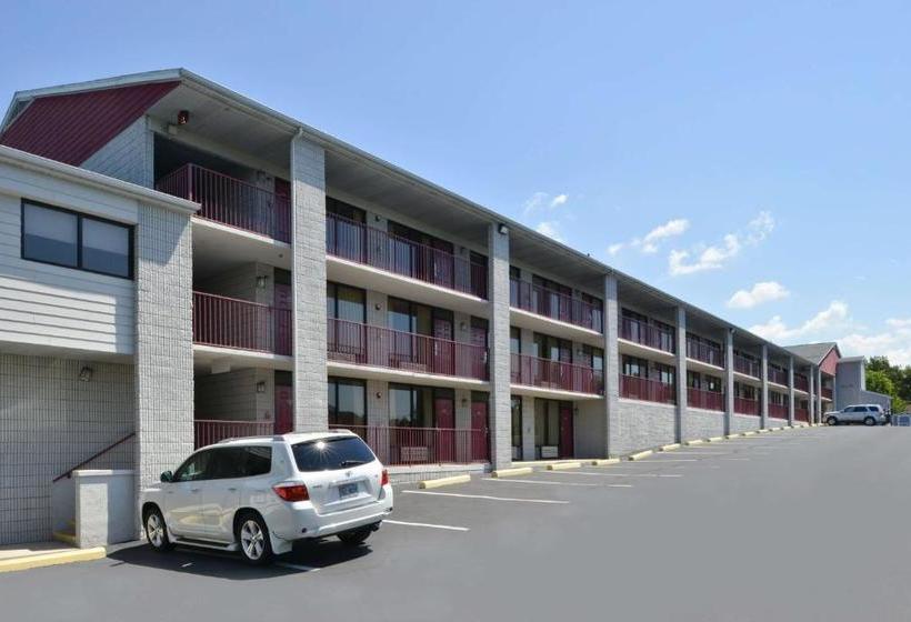 فندق على الطريق Ramada By Wyndham Branson