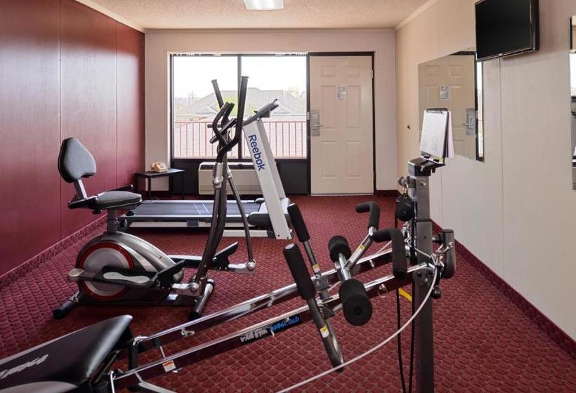 فندق على الطريق Ramada By Wyndham Branson