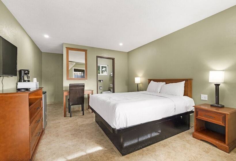 فندق على الطريق Safari Inn  Chico