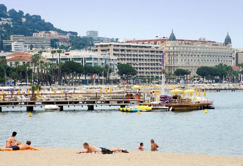 Novotel Suites Cannes Centre