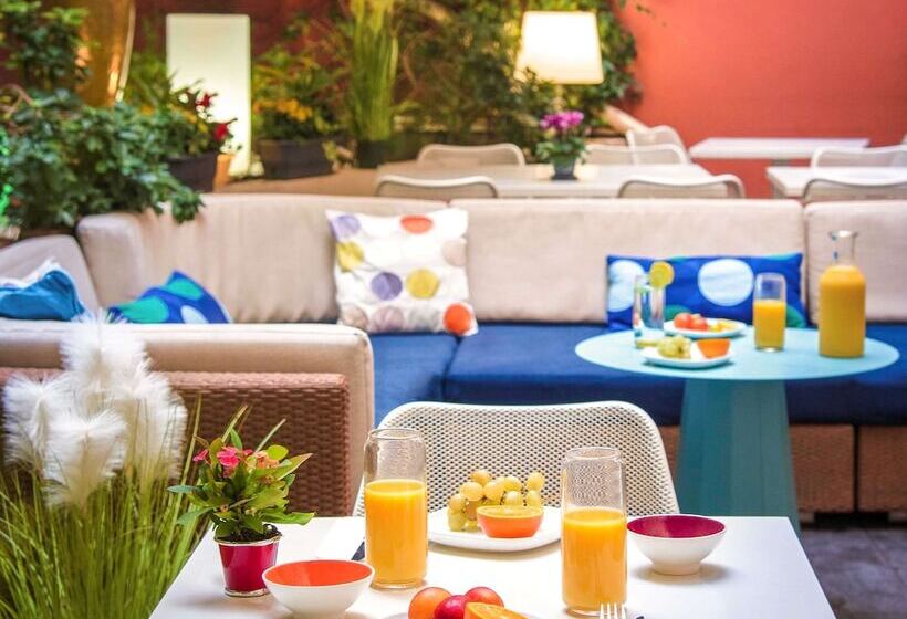 Novotel Suites Cannes Centre