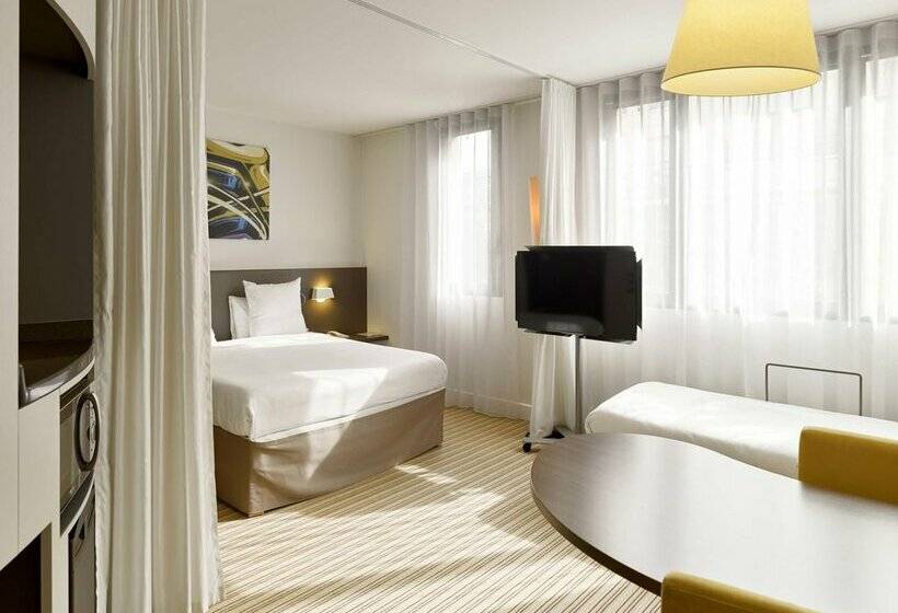 B&B HOTEL Rueil Malmaison