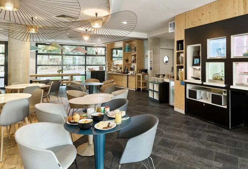 B&B HOTEL Vélizy