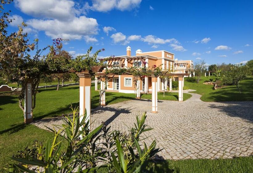 استراحتگاه Colina Da Lapa & Villas