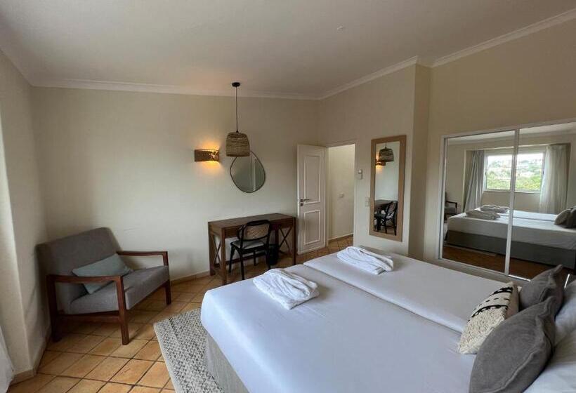 استراحتگاه Pestana Palm Gardens