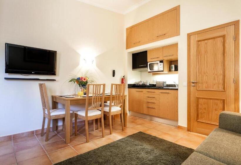 استراحتگاه Pestana Palm Gardens