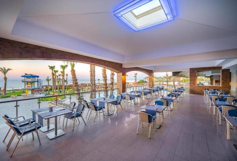 منتجع Pine Beach Belek