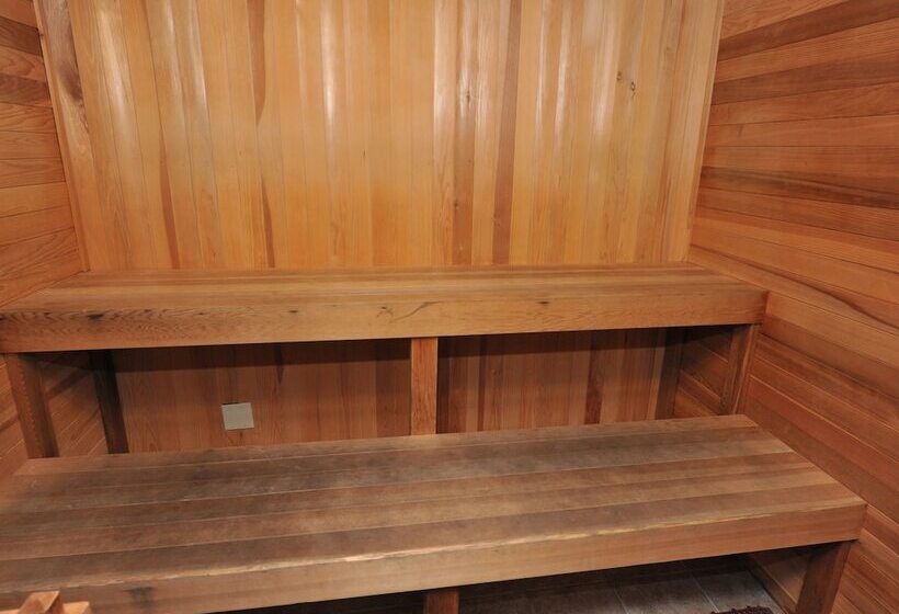 Seawind Condominiums