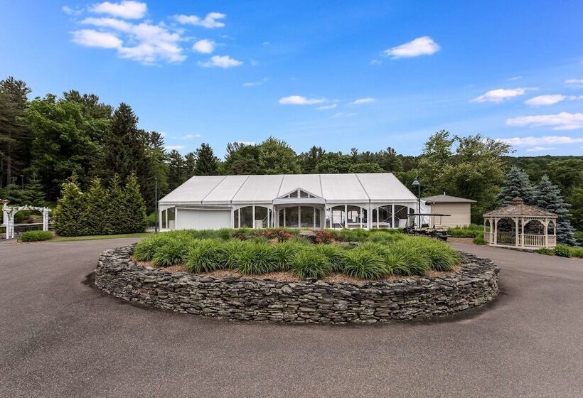 Traditions Hotel & Spa, Ascend Hotel Collection