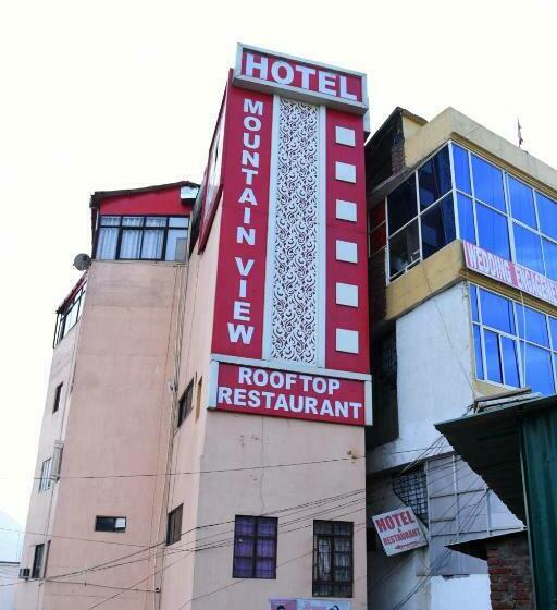 酒店 Mountain View And Rooftop Restaurant
