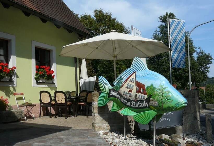 فندق صغير Gasthof Schloßbräu Lintach