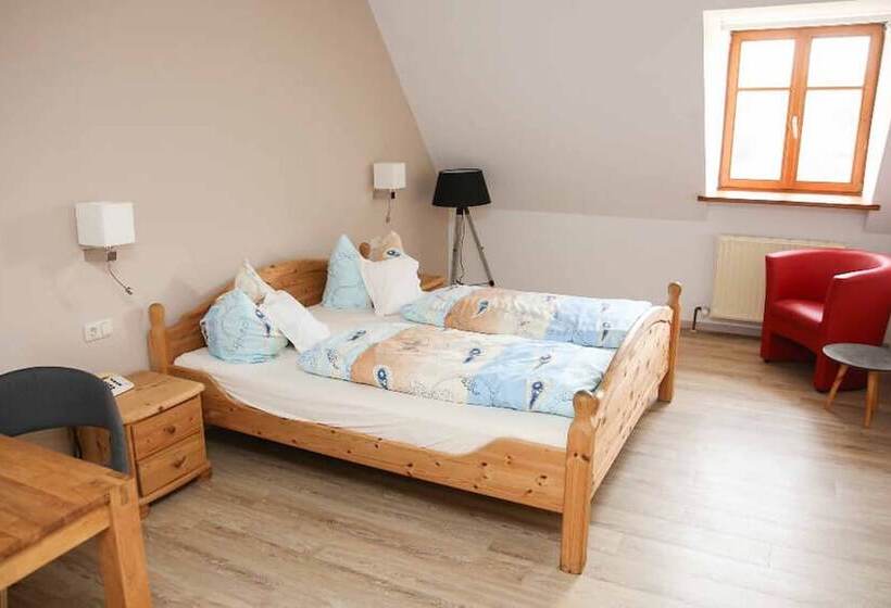 فندق صغير Gasthof Schloßbräu Lintach