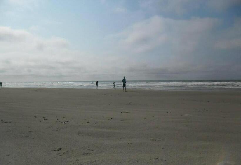 호스텔 Pousada E Lanchonete Crisar