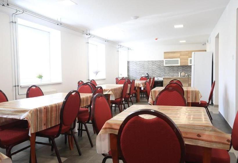 הוסטל Relax Center