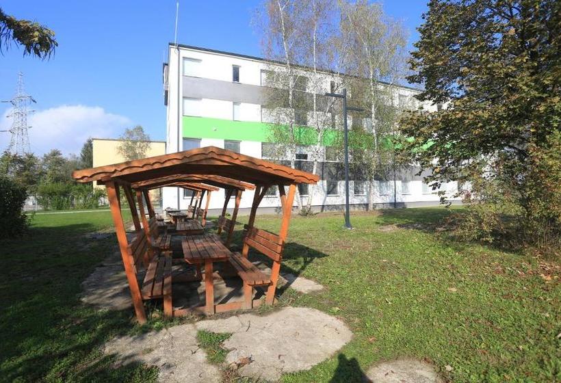 הוסטל Relax Center