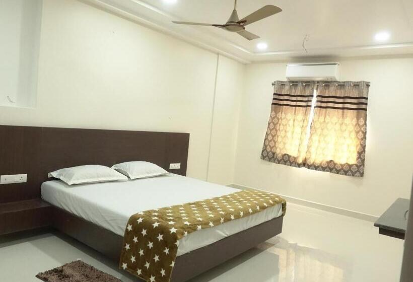فندق صغير Sri Krishna Residency