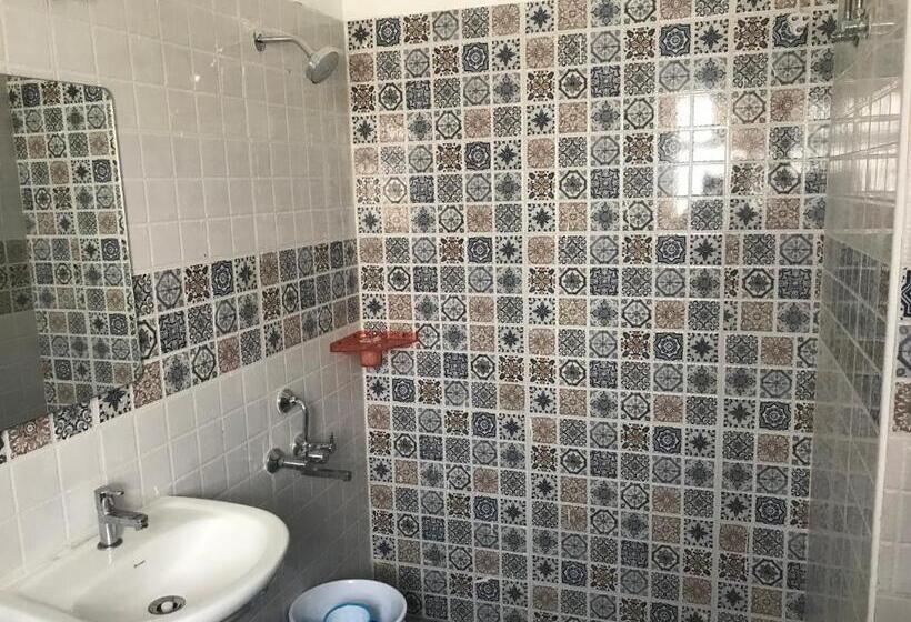 فندق صغير Sri Krishna Residency