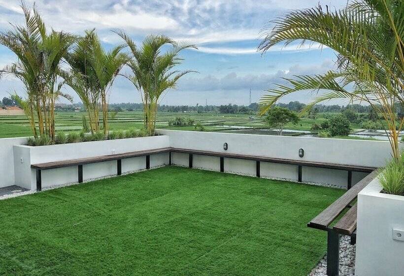 הוסטל Swell Hotel, Pool Bar & Restaurant