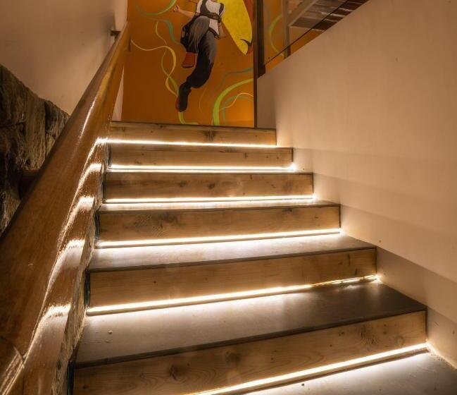 Общежитие Zostel Plus Bir